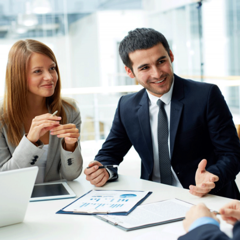 Crucial Coaching & Treinamento - Mentoria, Coaching e treinamento para empreendedores que buscam acelerar seus resultados. Soluções de treinamento.